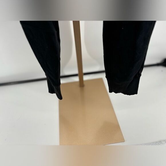 Athleta black pants with pockets size medium - Picture 5 of 9